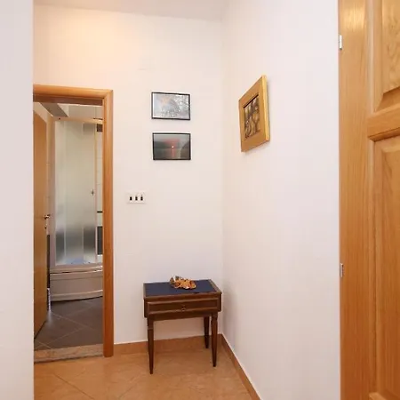 With Parking Space Orebic, Peljesac - 10092 Апартаменты *