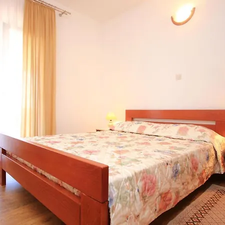 With Parking Space Orebic, Peljesac - 10092 Апартаменты Оребич